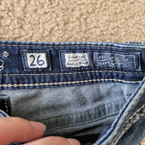 Miss Me Signature‎ Ankle Skinny Born to Be Boho Denim Embroidered Jean. Size 26 - Picture 10 of 15